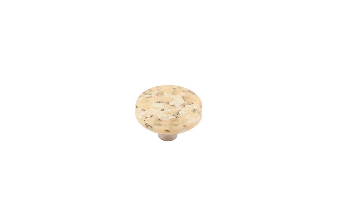 Pebbles | Light Oatmeal | 1.5" Circle Knob