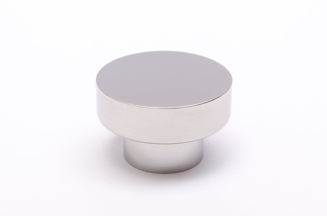 Dot 30 | Polished Stainless Steel Knob