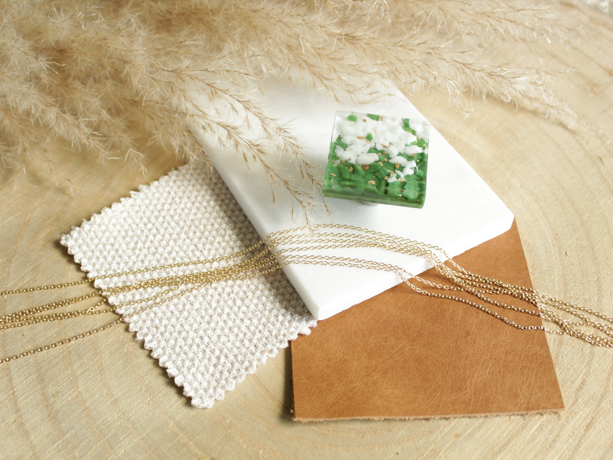 Pebble | Gold Fleck Olive | 1.5" Square Knob