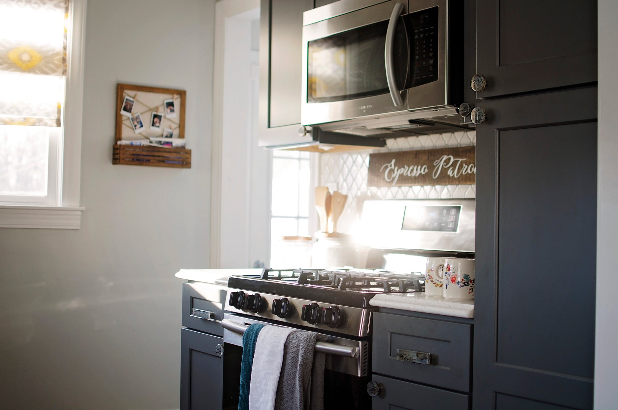 Glassia | Indigo Mist | Circle Knob